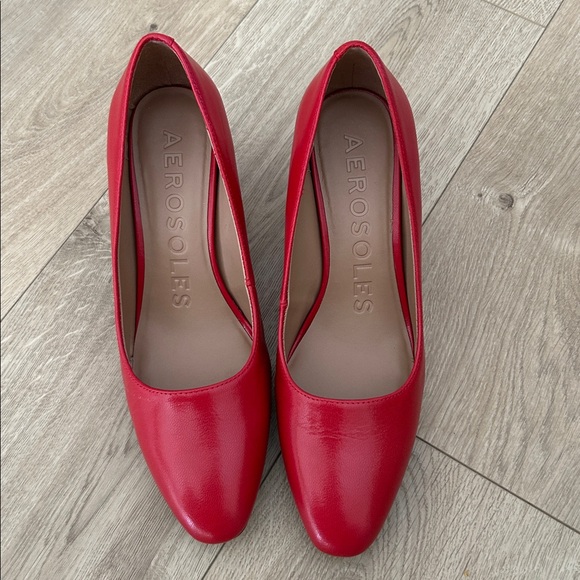Aerosoles Comfortable MINETTA Mid-heel Pump, Racing Red Leather, Size 8.5W, NWT - Picture 3 of 13